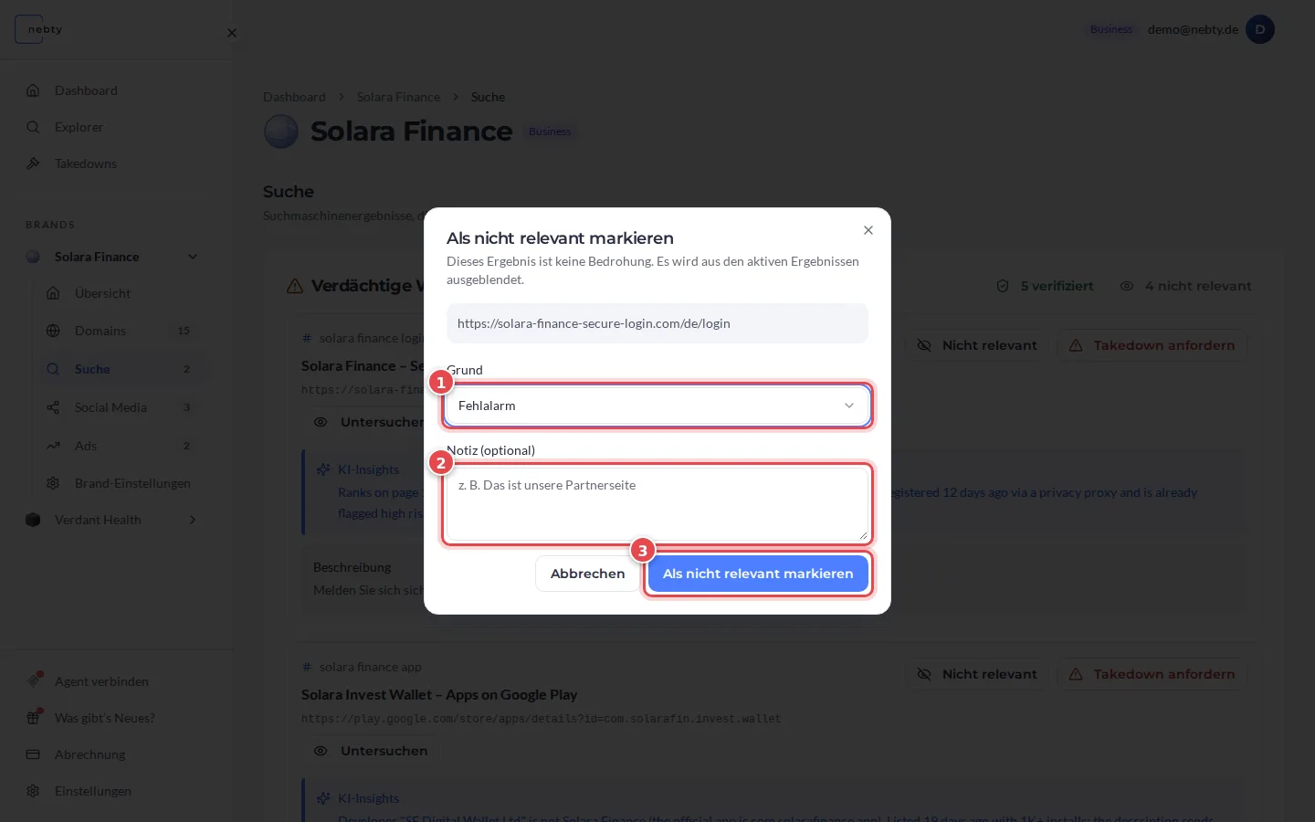 Der Dialog „Als nicht relevant markieren“ mit dem Feld „Grund“ (1), dem Feld „Notiz“ (2) und der Bestätigungsschaltfläche (3)