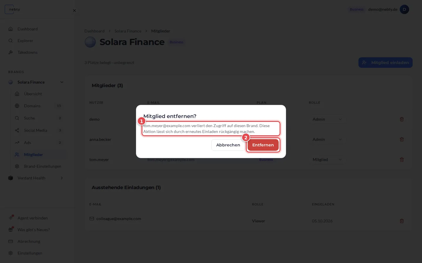 Dialog Mitglied entfernen, der Warntext ist mit 1 und die Schaltfläche Entfernen mit 2 markiert